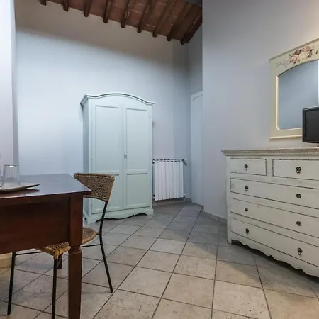 I Terzi Di - Only 2* Siena
