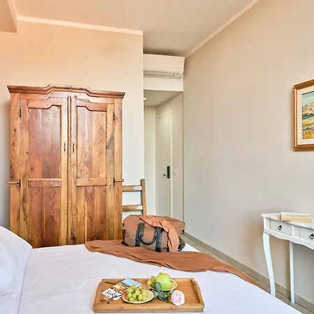 I Terzi Di - Only Bed and breakfast Siena